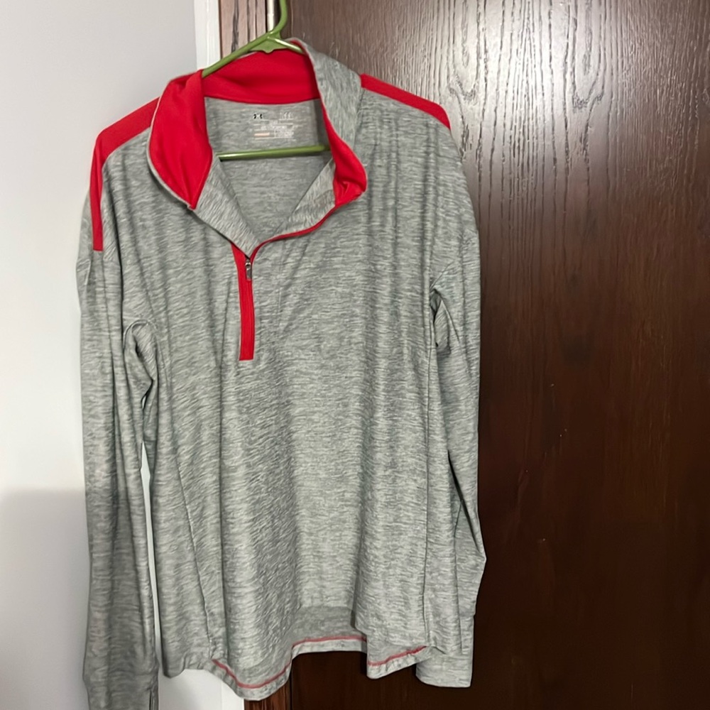 Under Armour gray women’s large zipper quarter with red detail